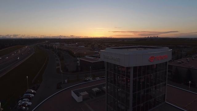 South Pointe Toyota - The Iconic Toyota Tower like you've never seen it! смотреть онлайн