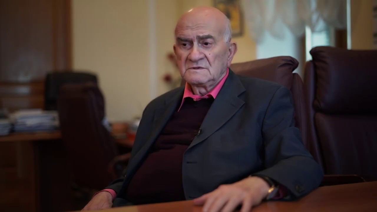 Интервью с Е.Г. Ясиным смотреть онлайн