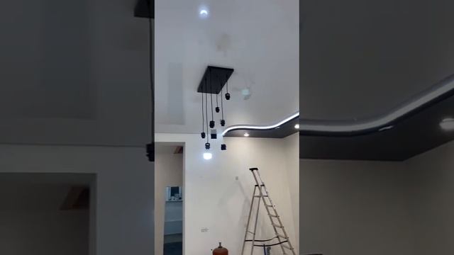 Натяжные двухуровневые потолки с подсветкой , световые линии смотреть онлайн