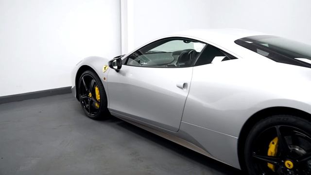 Ferrari 458 4.5 Italia F1 DCT 2dr смотреть онлайн