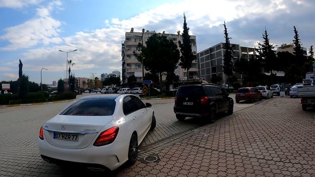 Махмутлар в январе. Улица Ататюрка. Аланья, Махмутлар.