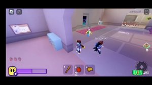 мы с моим братом играем в страшный ларри 2 часть и мы отомстим Страшной Мэри