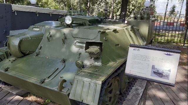 В музее техники Вадима Задорожного (танки и другая броня 3)