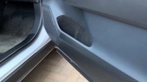 Обшивка самоклеющимся карпетом для Toyota RAV4 2018-. Звукоизоляция и шумоизоляция салона