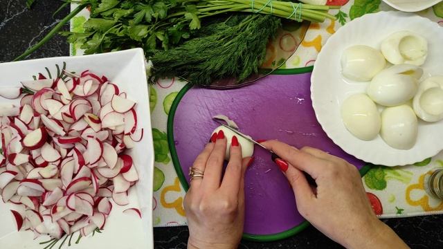 Как вкусно приготовить салат из редиски?!