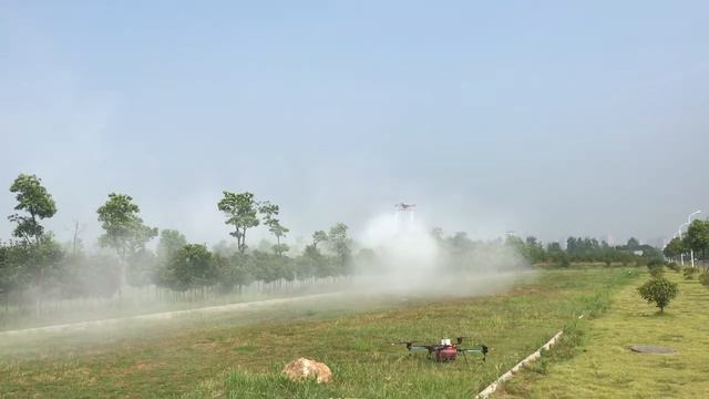 Agricultural Drone Sprayer - Powder Dispersment