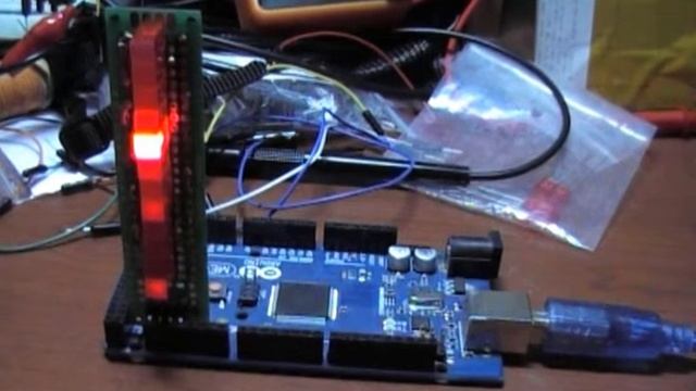 Светодиодная панель, собранная по методу Чарли (Charlieplexing) смотреть онлайн