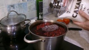 Готовим компот с лесной брусникой.