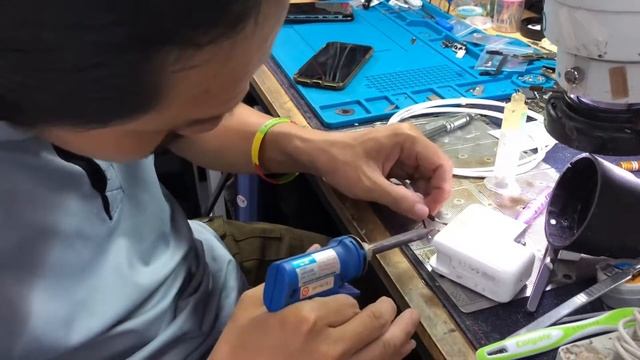 ซ่อมสาย MagSafe MacBook | •0979797688 •ID @cmmobilefix смотреть онлайн