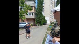Распыляют что то в сектах. Вербовка людей. Чей, в итоге, интерес? Поиск своего пути с ошибками.