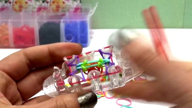 Браслет из резинок стиль "рогатка" на станке монстр тэйл Rainbow Loom смотреть онлайн