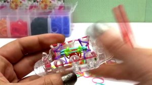 Браслет из резинок стиль "рогатка" на станке монстр тэйл Rainbow Loom