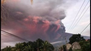 Снова активизировался вулкан Агунг на Бали. Volcano Agung Bali eruption