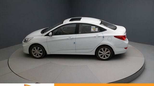 2017 Crystal White Hyundai Accent Sedan #AM130009 смотреть онлайн