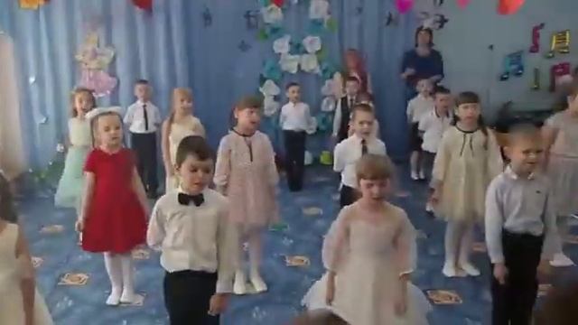 Бабушка, почитай мне книжку