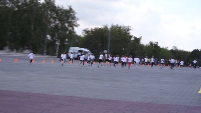 Пробег дошкольников, посвященный 90-летию Магнитогорска смотреть онлайн