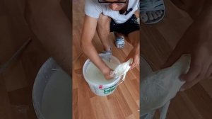 просто и быстро готовим клей для обоев
