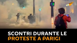 Scontri durante le proteste a Parigi