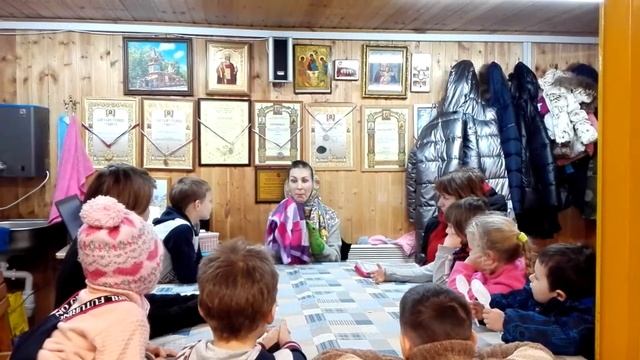 Новогодняя кукольная сказка на занятии воскресной школы Князь-Владимирского храма смотреть онлайн