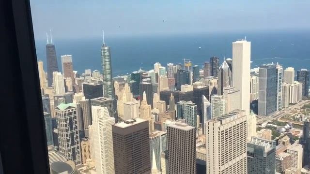 Чикаго с высоты 412 метров.Sears Tower In Chicago