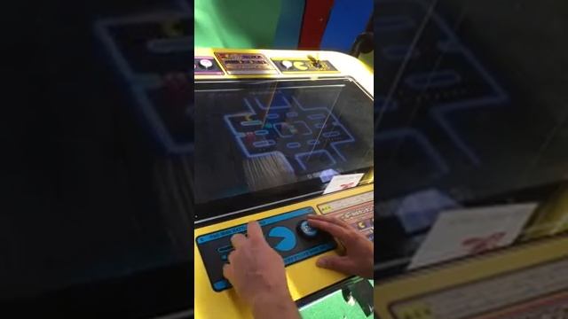 pacman battle arcade