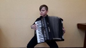 Тереханов Михаил, 9 лет - А. Латышев детская сюита "В мире сказок" в 3-х частях: