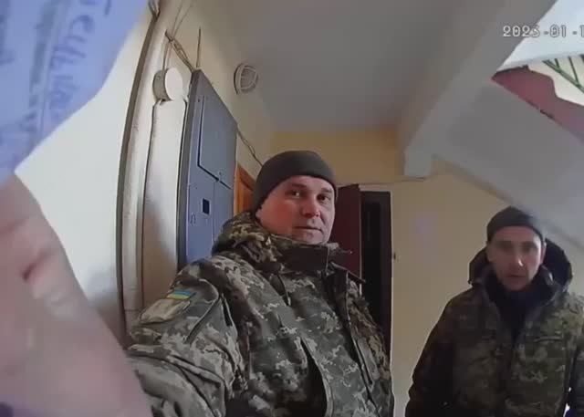 В Киеве сотрудники военкоматов работают «на совесть»