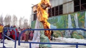 Сожжение чучела масленицы
