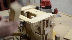 Приспособление для изготовления соединения шип-паз. Демонстрация.