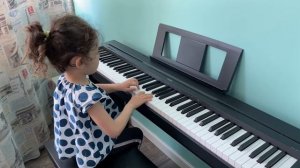 Марширующие поросята (пианино, фортепиано) - Сериккали Севара (4года)