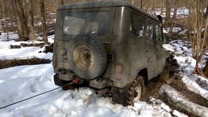 Ручная лебедка T-max HW-1600 в действии