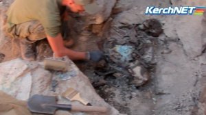 Под завалами каменоломен в Керчи нашли останки бойца подземного гарнизона
