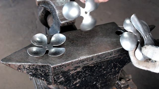Ковка розы из жести смотреть онлайн