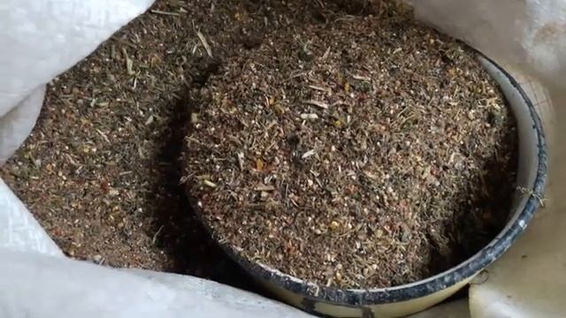 Кровяная мука источник протеина для птицы/Самодельный корм для месячных перепелов/Состав комбикорма