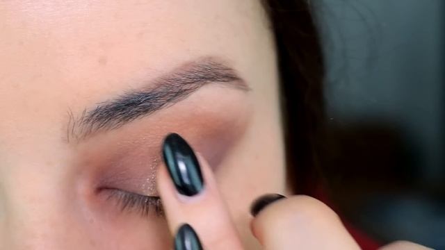 ПРОСТОЙ КОРИЧНЕВЫЙ СМОКИ С БЛИКОМ /ПОВСЕДНВНЫЙ МАКИЯЖ ДЛЯ НОВИЧКОВ В ХОЛОДНОЙ ГАММЕ