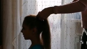 Прическа: "Хвост с косой"