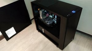 Купил корпус Thermaltake Versa H17. Простота и продуманность!