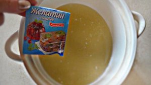 Заливная закуска из крабовых палочек