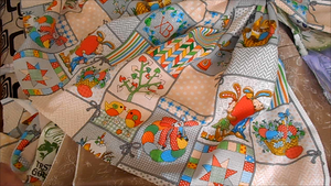 распаковываю вафельное полотно, были и сюрпризы к празднику.mp4