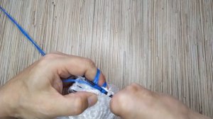 Круглая мочалка крючком. Вяжем изнаночными вытянутыми петлями.