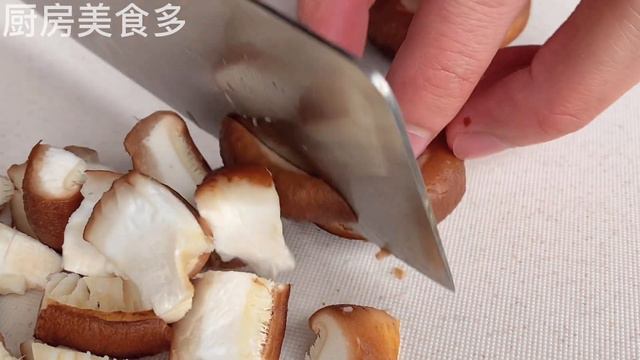 白蘿蔔加它：是天然清肺王！清除你的陳年老痰、頑痰，身上暗藏2個「超強」化痰穴，中老年秋冬必備，還能幫助預防便秘、心腦血管疾病