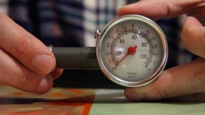 МАНОМЕТР шинный но нейм