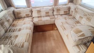 Обзор автодома,прицепа-дачи с шикарной планировкой Bailey Pageant 2011 года 4-5 мест