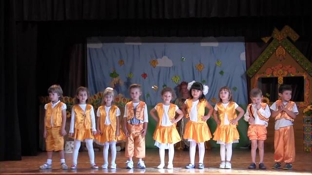 Русская школа в Барселоне 'Золотой ключик'. Праздник осени 2015г. смотреть онлайн