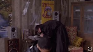 Соседи шумят. Сосед сверлит. Шумные соседи