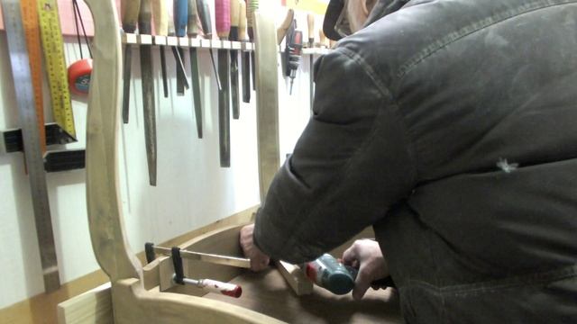 Простой журнальный столик.mp4 смотреть онлайн