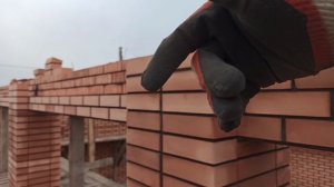 Полный видео урок на карниз из кирпича под расшивку.Учебное пособие для каменных книг