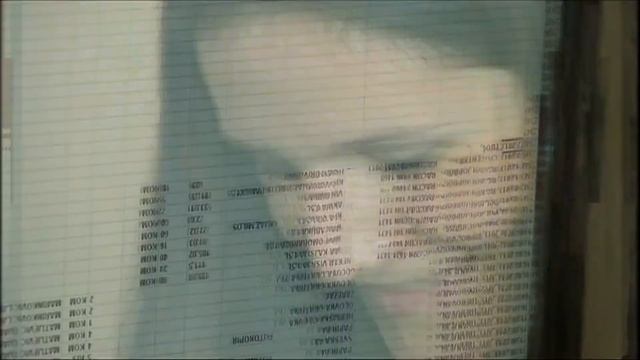 Из-за редкой болезни жительница Сербии видит мир вверх ногами