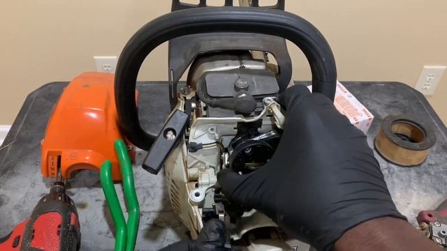 How To Replace Carburetor On A STHIL MS 251 Chainsaw смотреть онлайн
