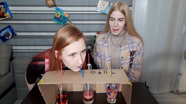 Догадайся ЧТО в стакане? Тошнотный напиток Challenge смотреть онлайн